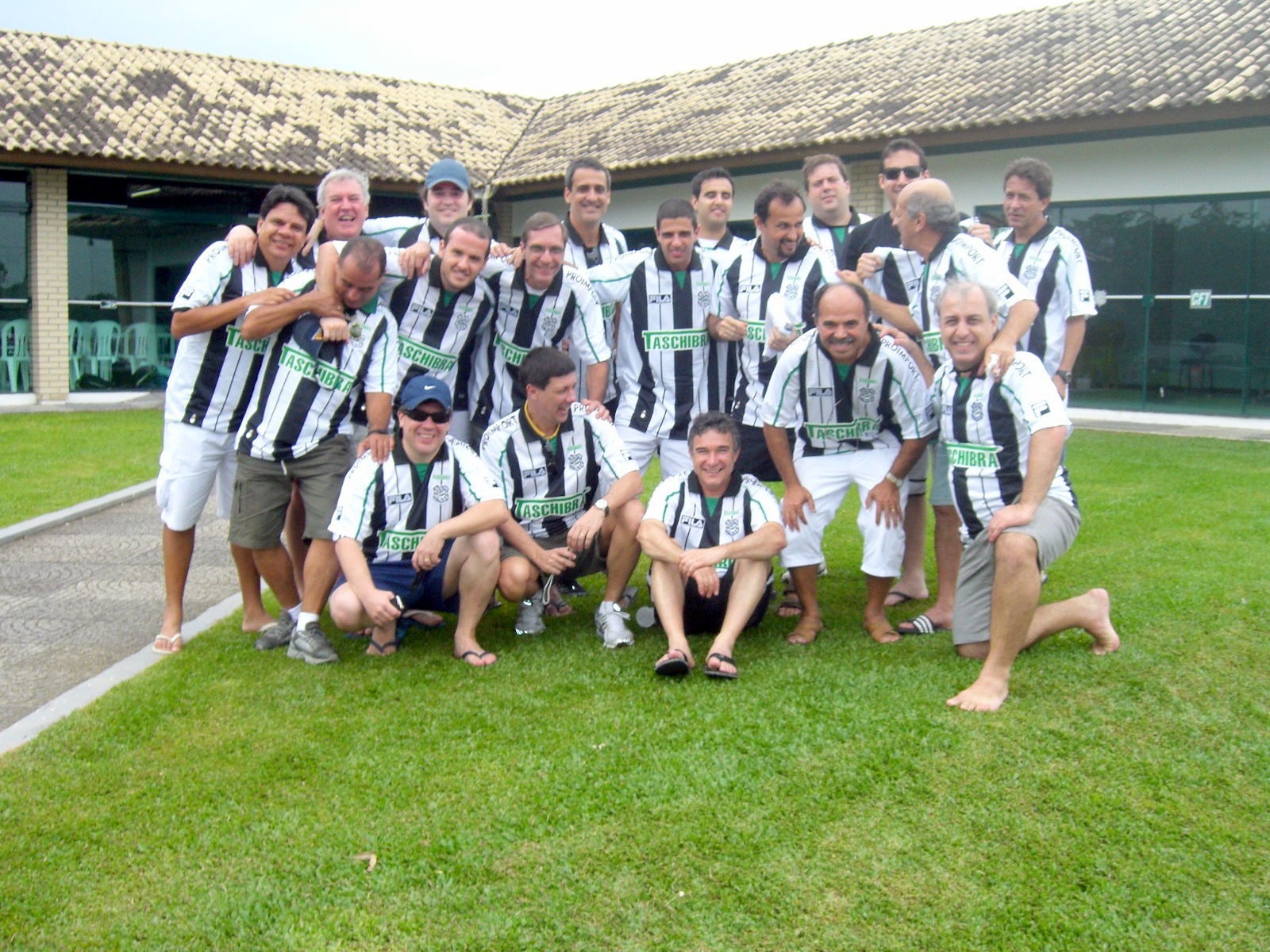 Clique sobre a foto para amplia-la