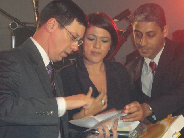 Clique sobre a foto para amplia-la