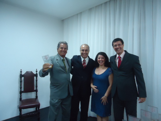 Clique sobre a foto para amplia-la