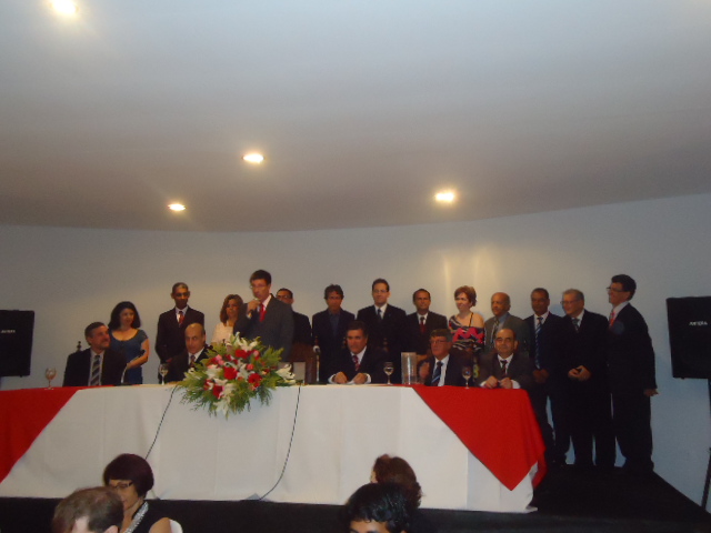 Clique sobre a foto para amplia-la