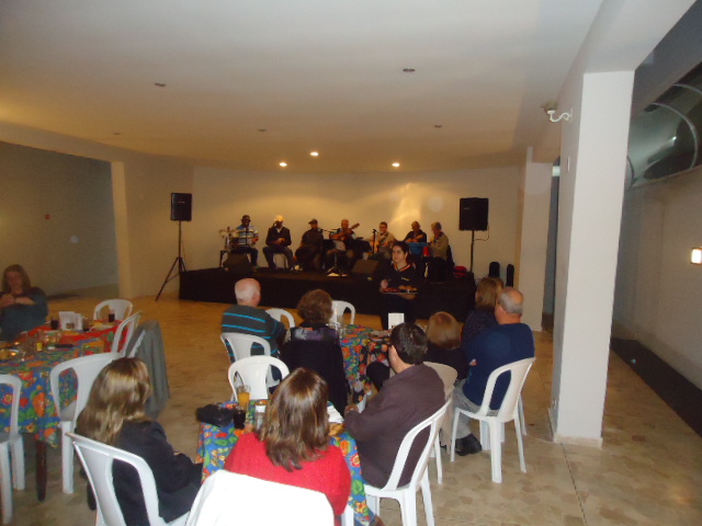 Clique sobre a foto para amplia-la